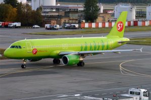 S7 Airlines      ,     -